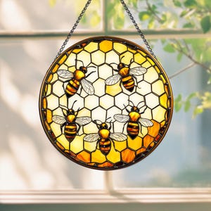 Stained Glass Bee Window Hanging Decoration Honeycomb Sun Catcher for Home and Garden Gift